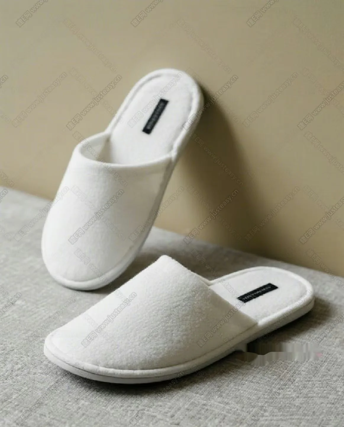 White Hotel Slippers 3D Model – 18639 – VRAY Render