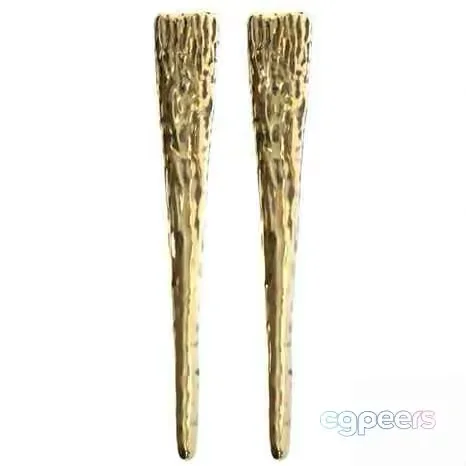 A Pair Of Gold Paintbrushes 3D Model – 19074 – VRAY Render